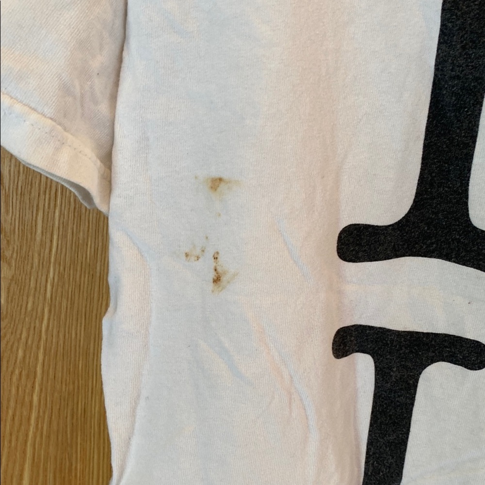 White Short Sleeve Tees with Minimalist Designs - Picture 2 of 7